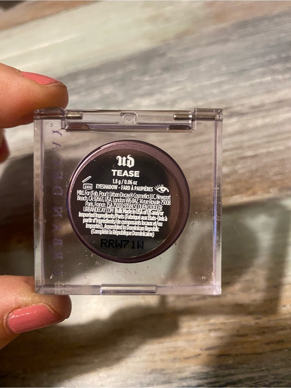 Urban Decay Eyeshadow makeup tease - Picture 2 of 5